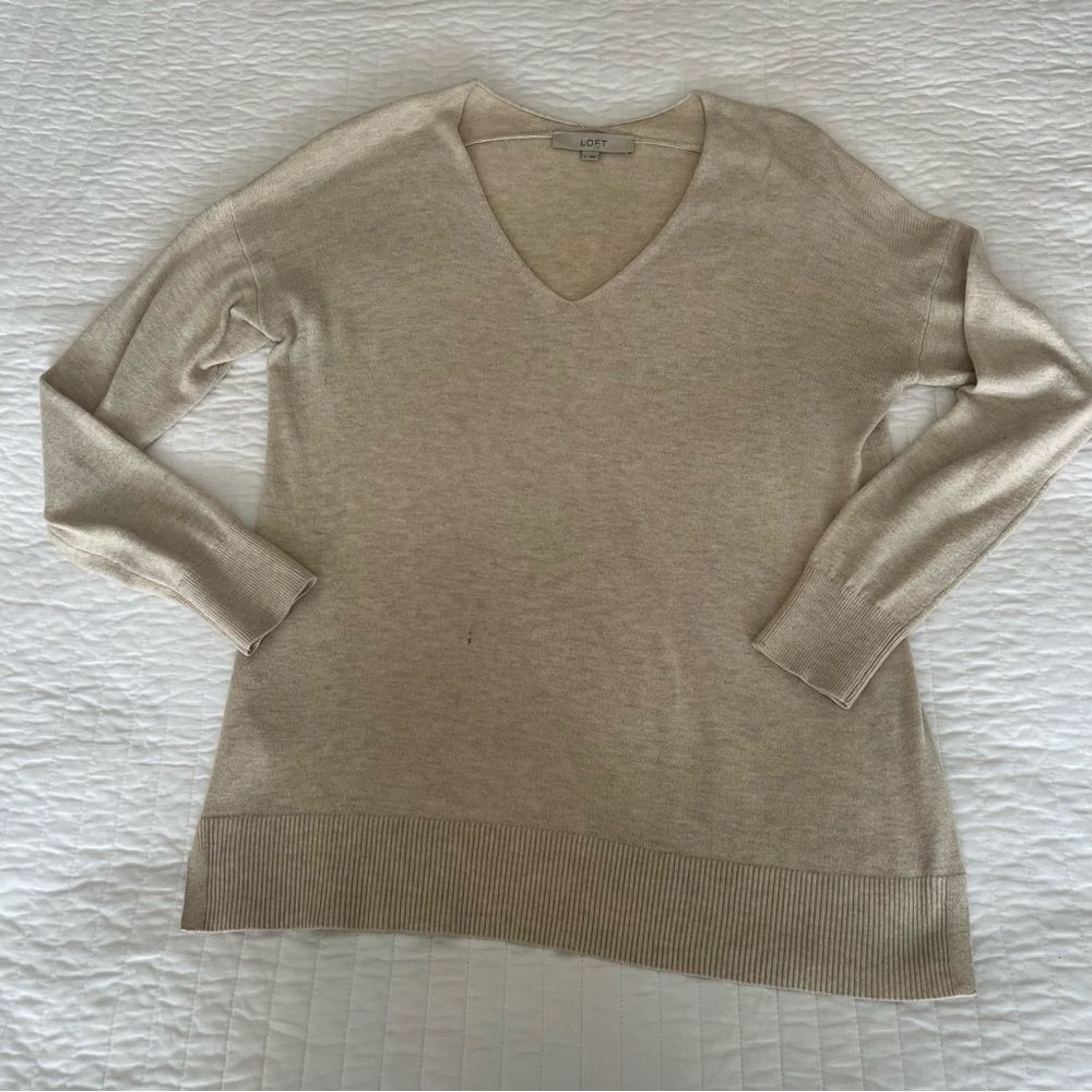 LOFT Tan V-Neck Sweater Size Small